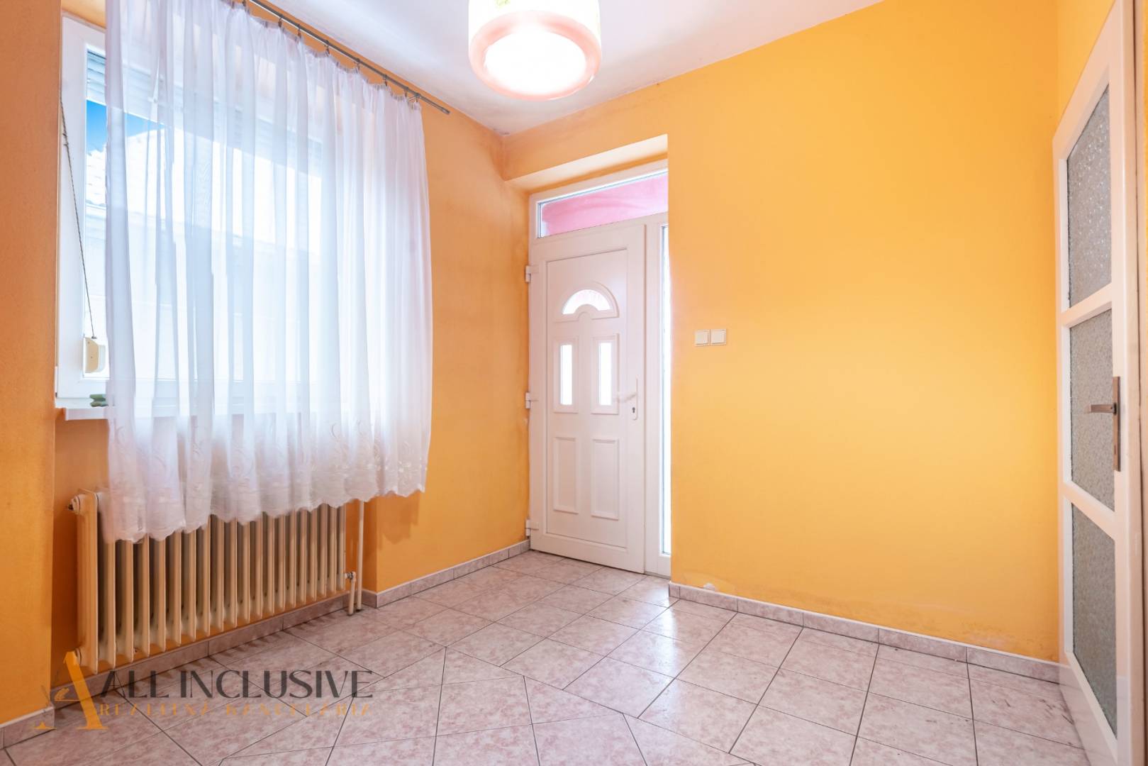 External property image