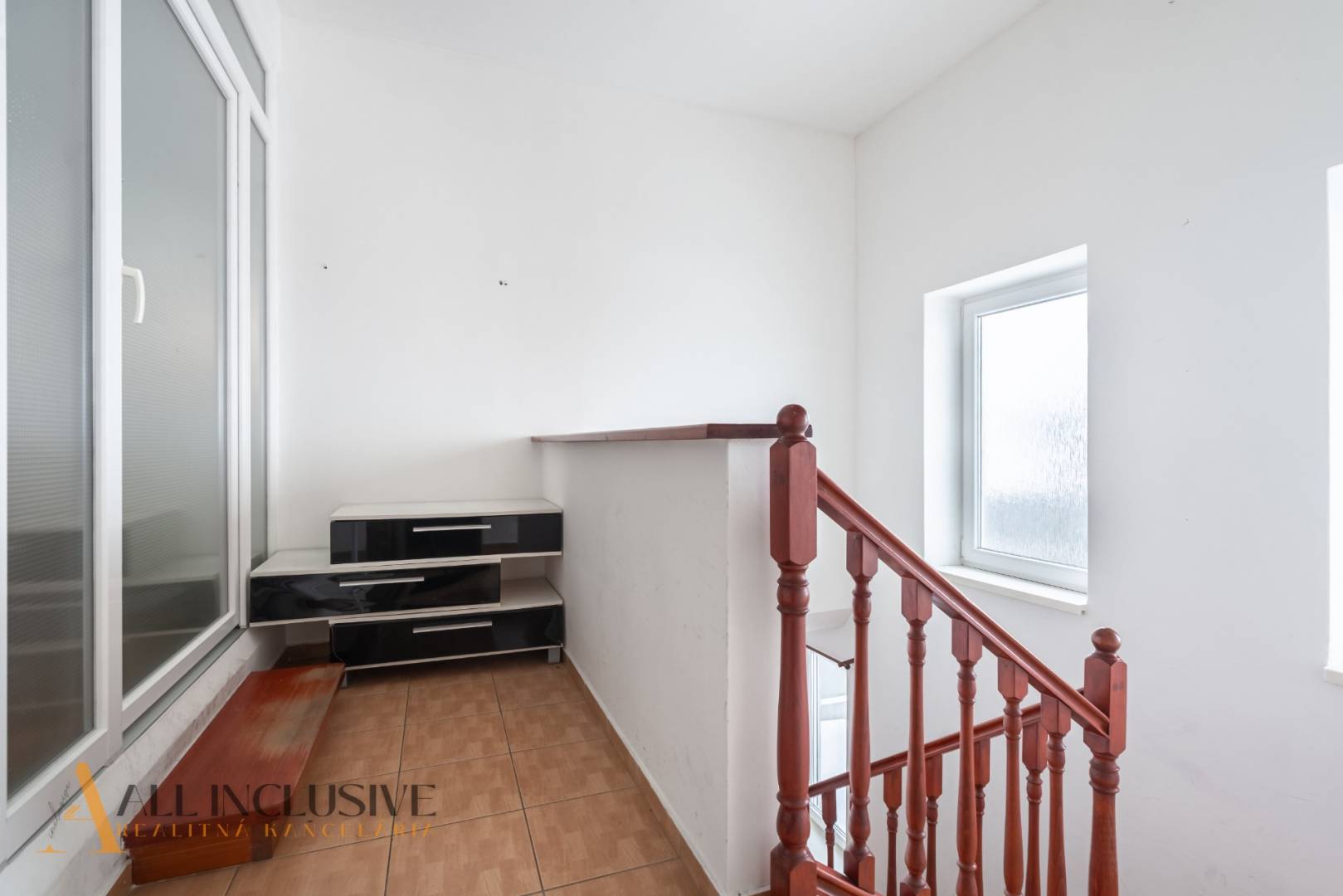 External property image