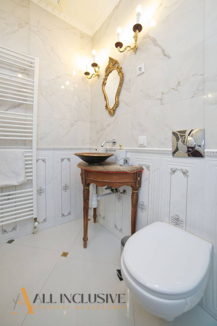 External property image