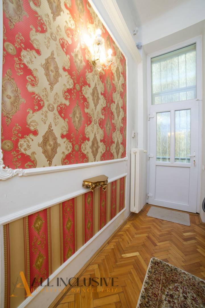 External property image