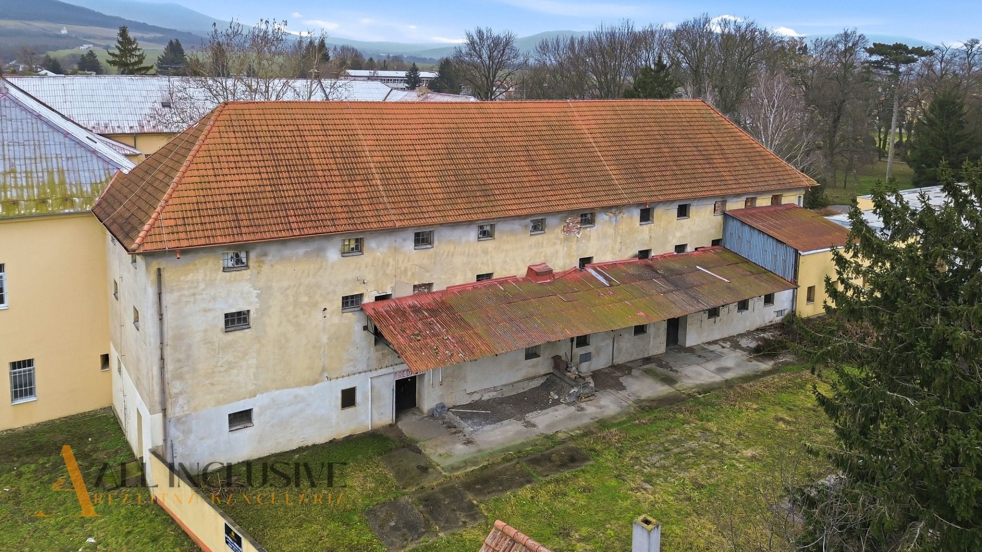 External property image