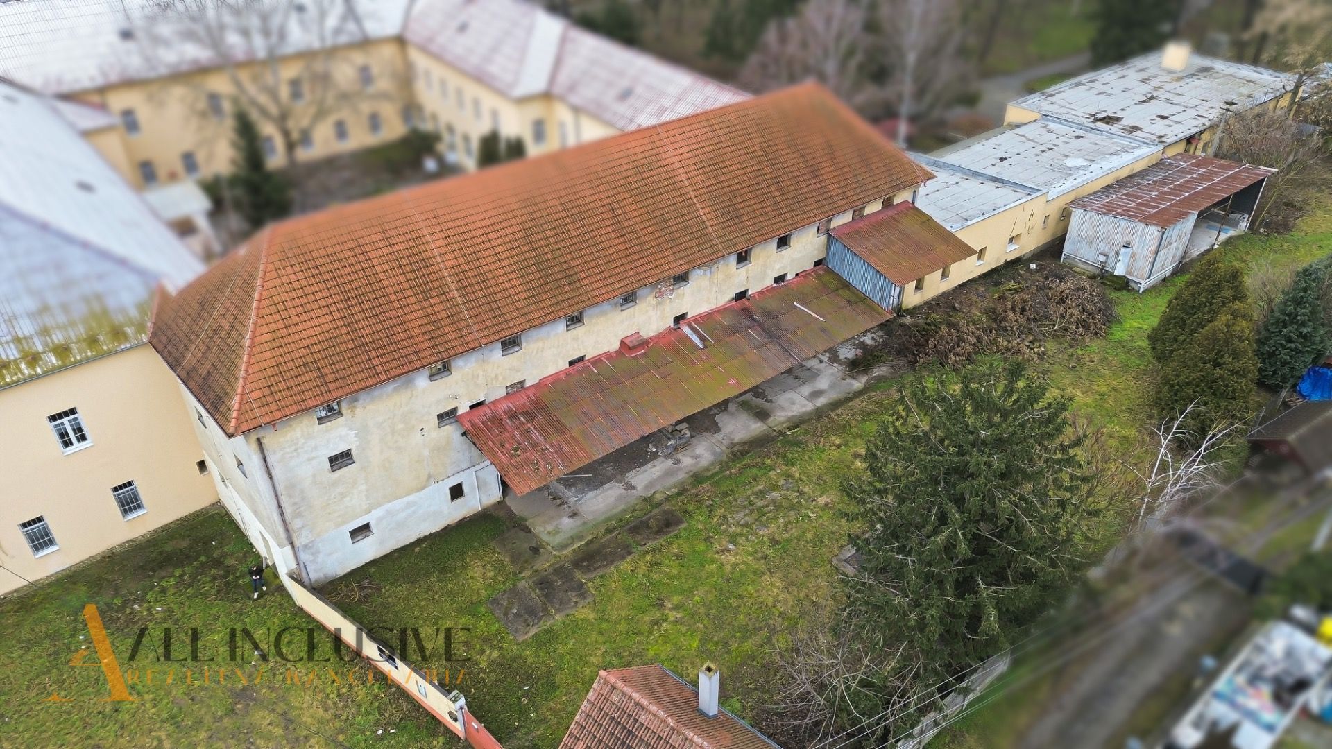 External property image