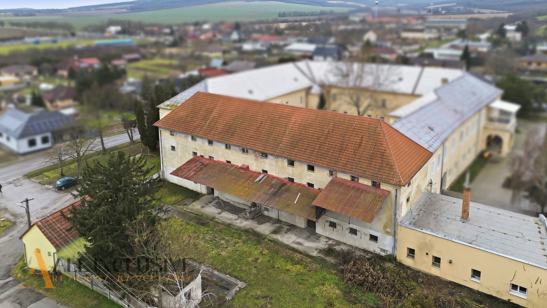 External property image