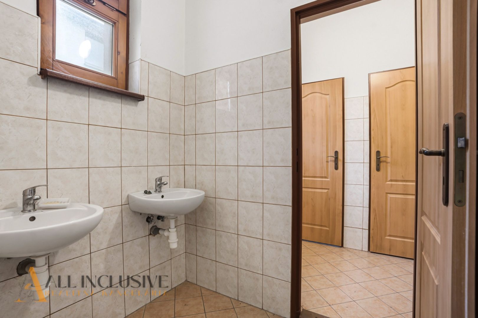 External property image
