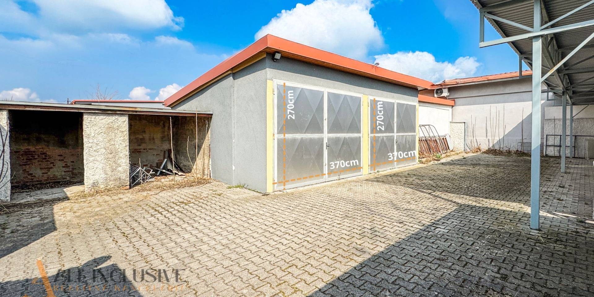 External property image