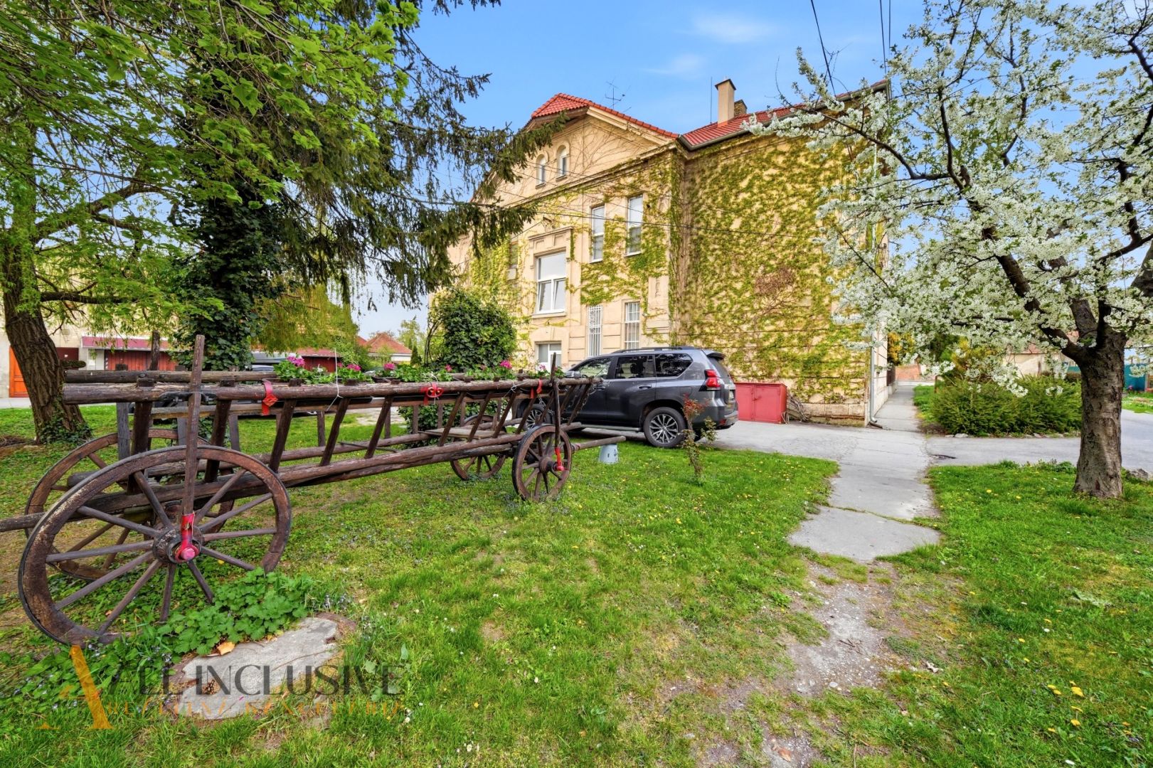 External property image