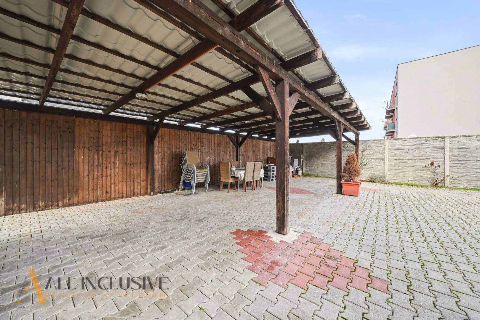 External property image