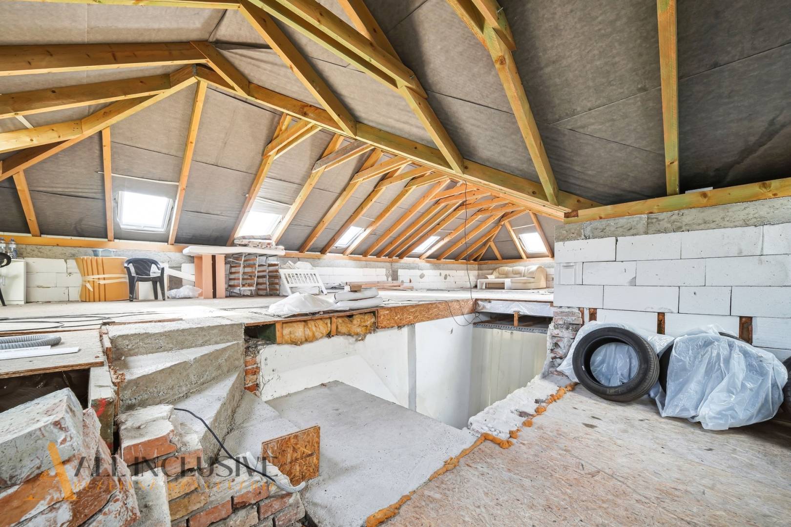 External property image