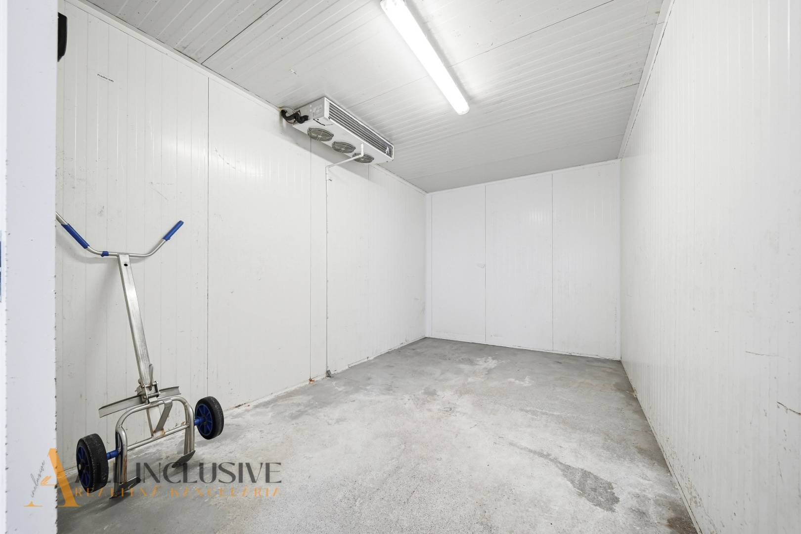 External property image