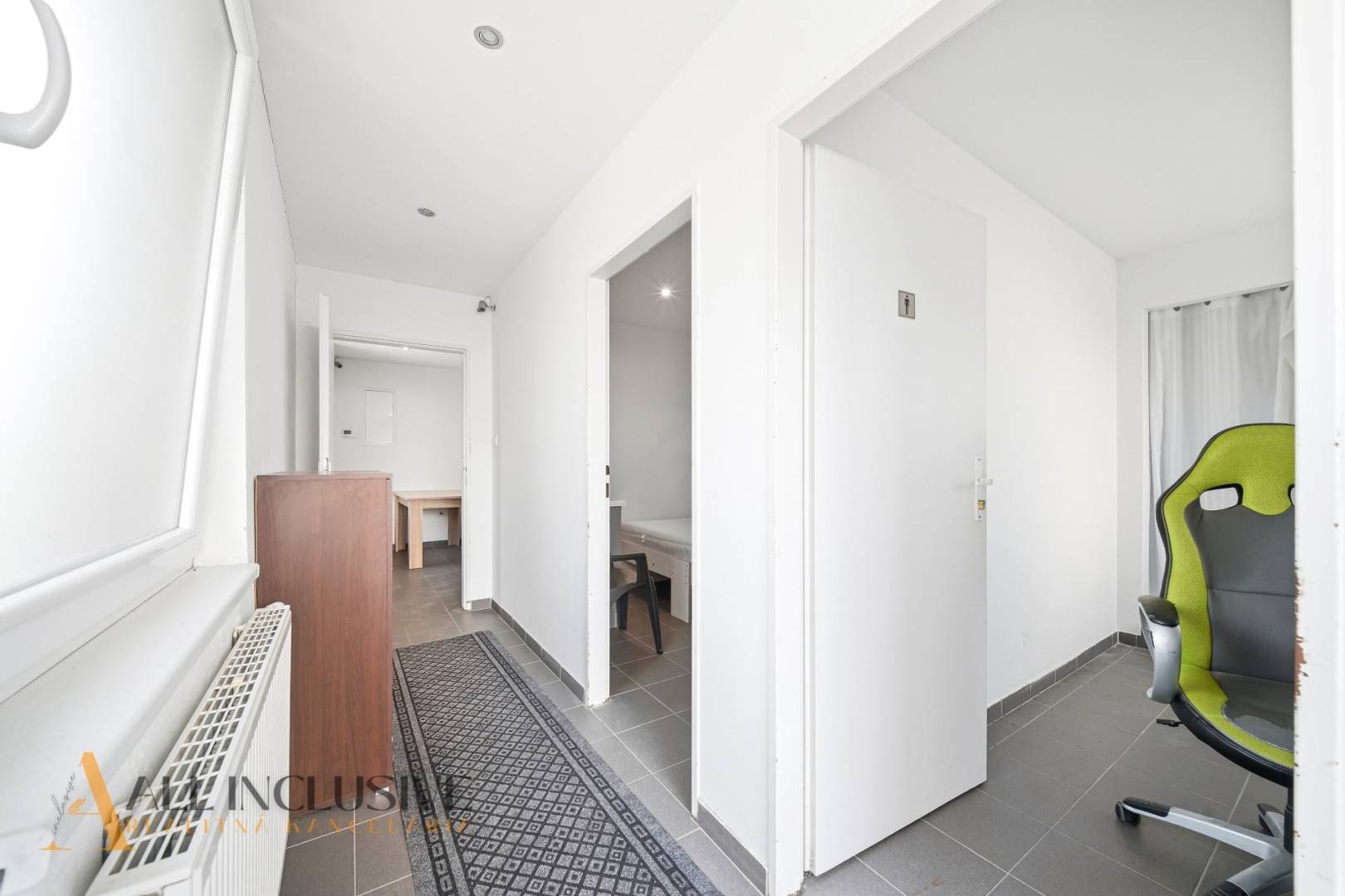 External property image