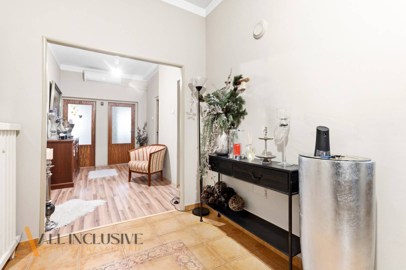 External property image