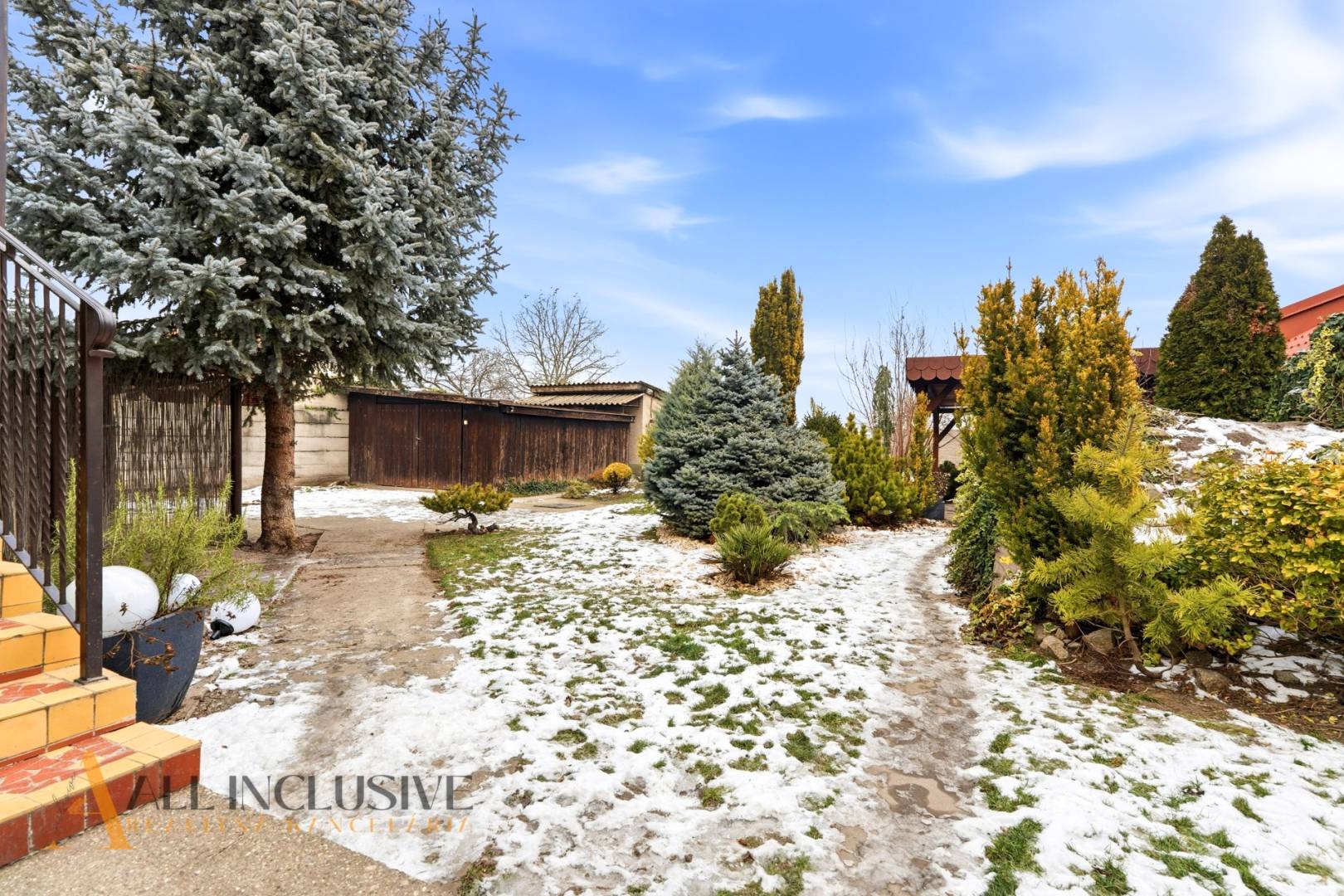 External property image