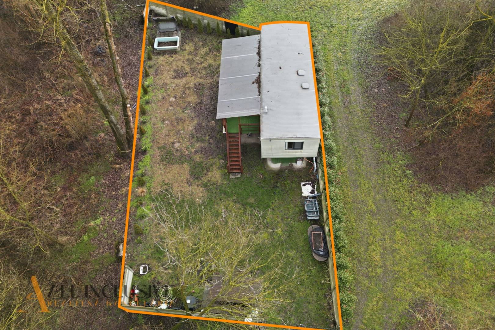 External property image