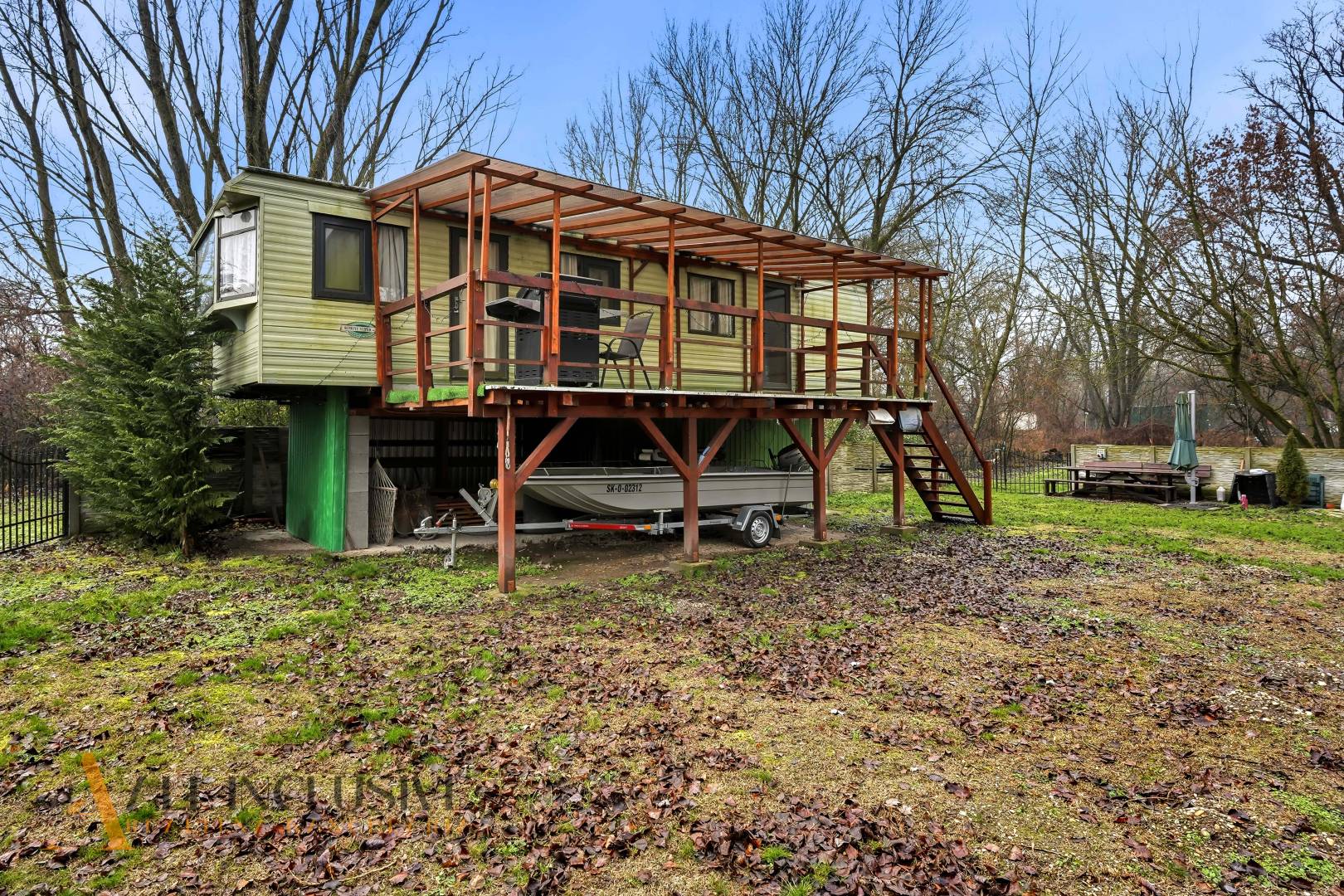External property image