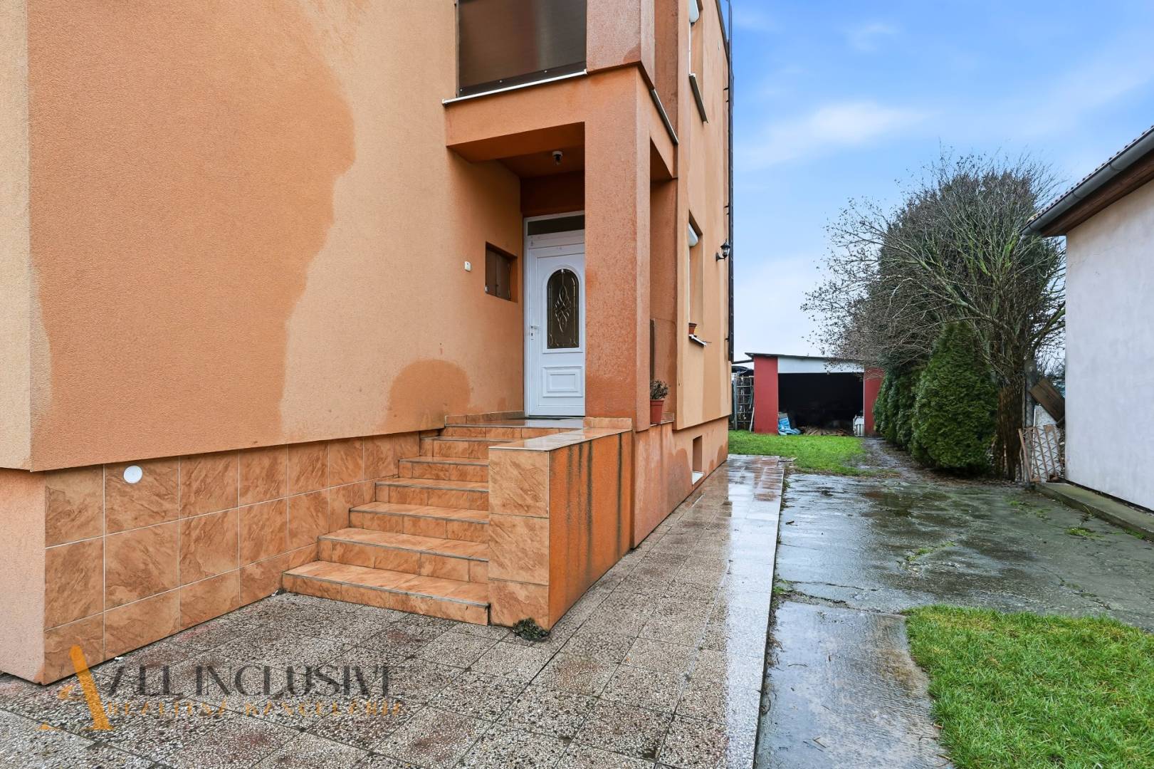 External property image