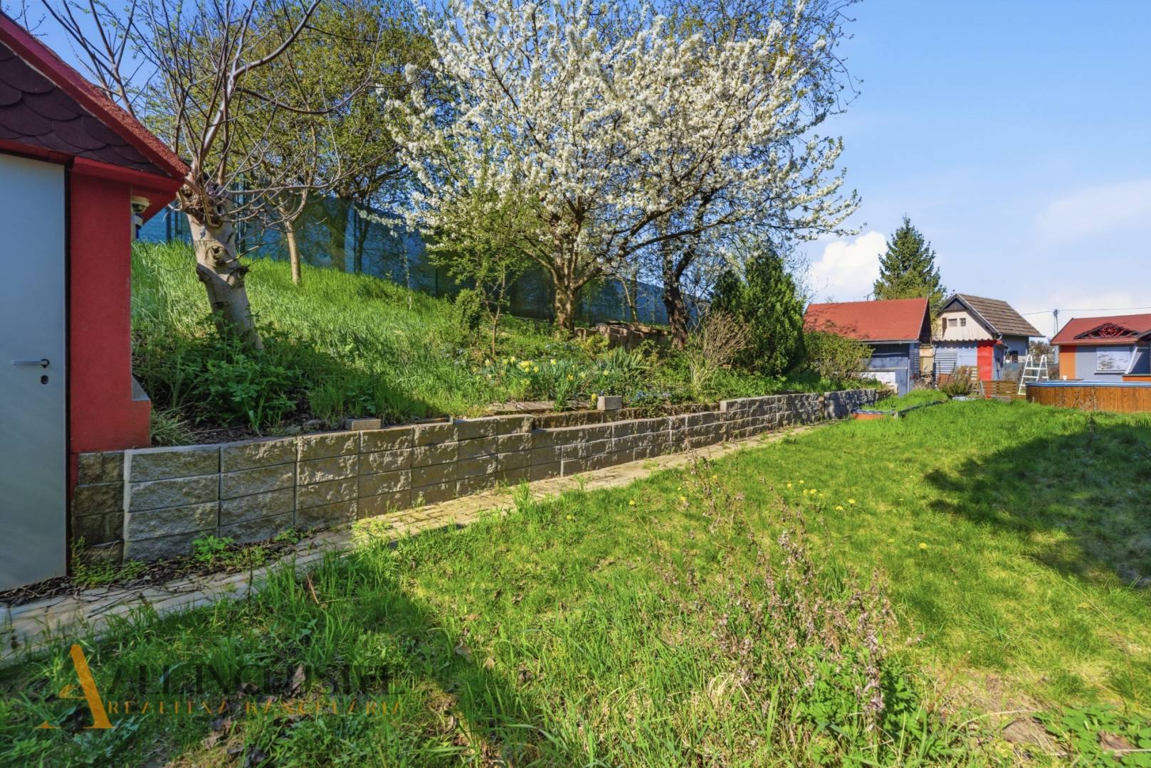 External property image