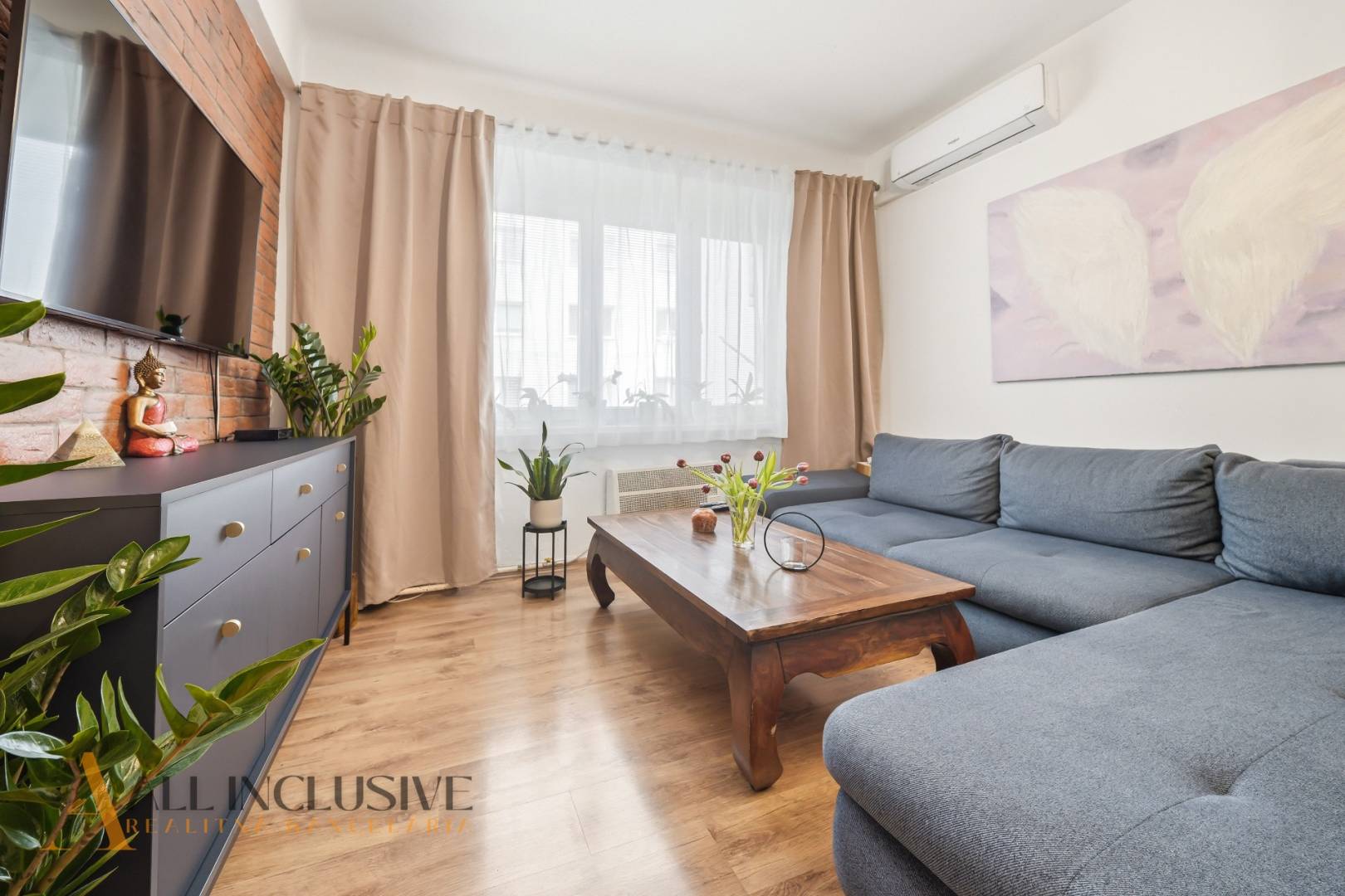 External property image