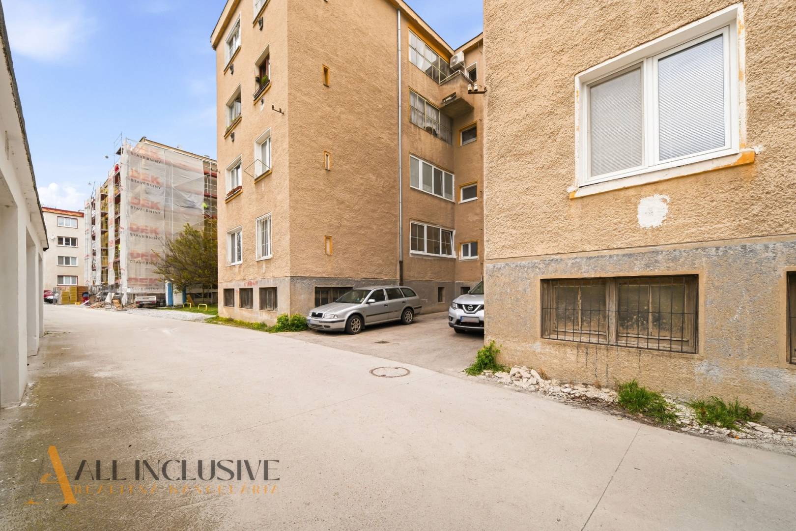 External property image