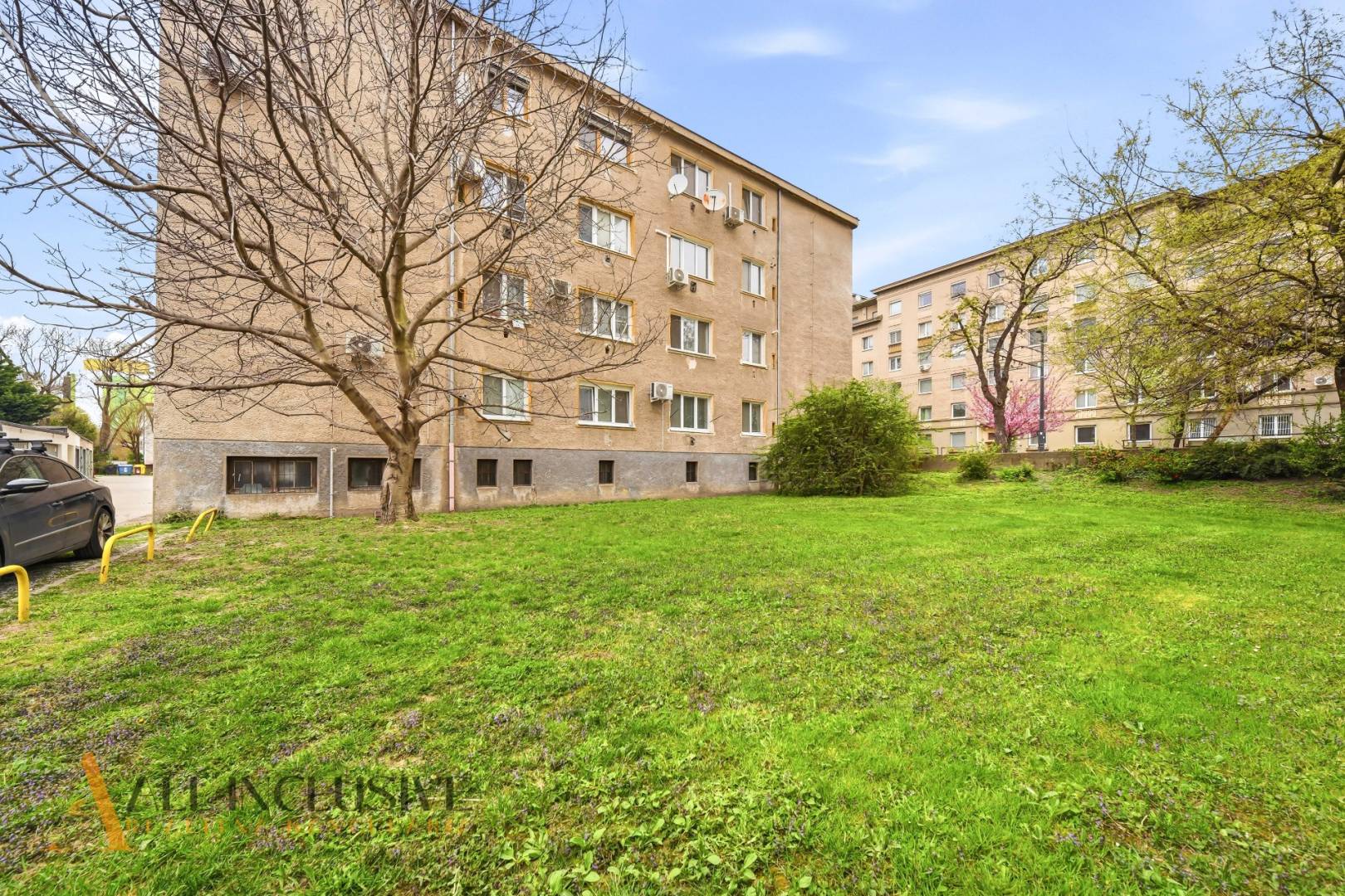 External property image