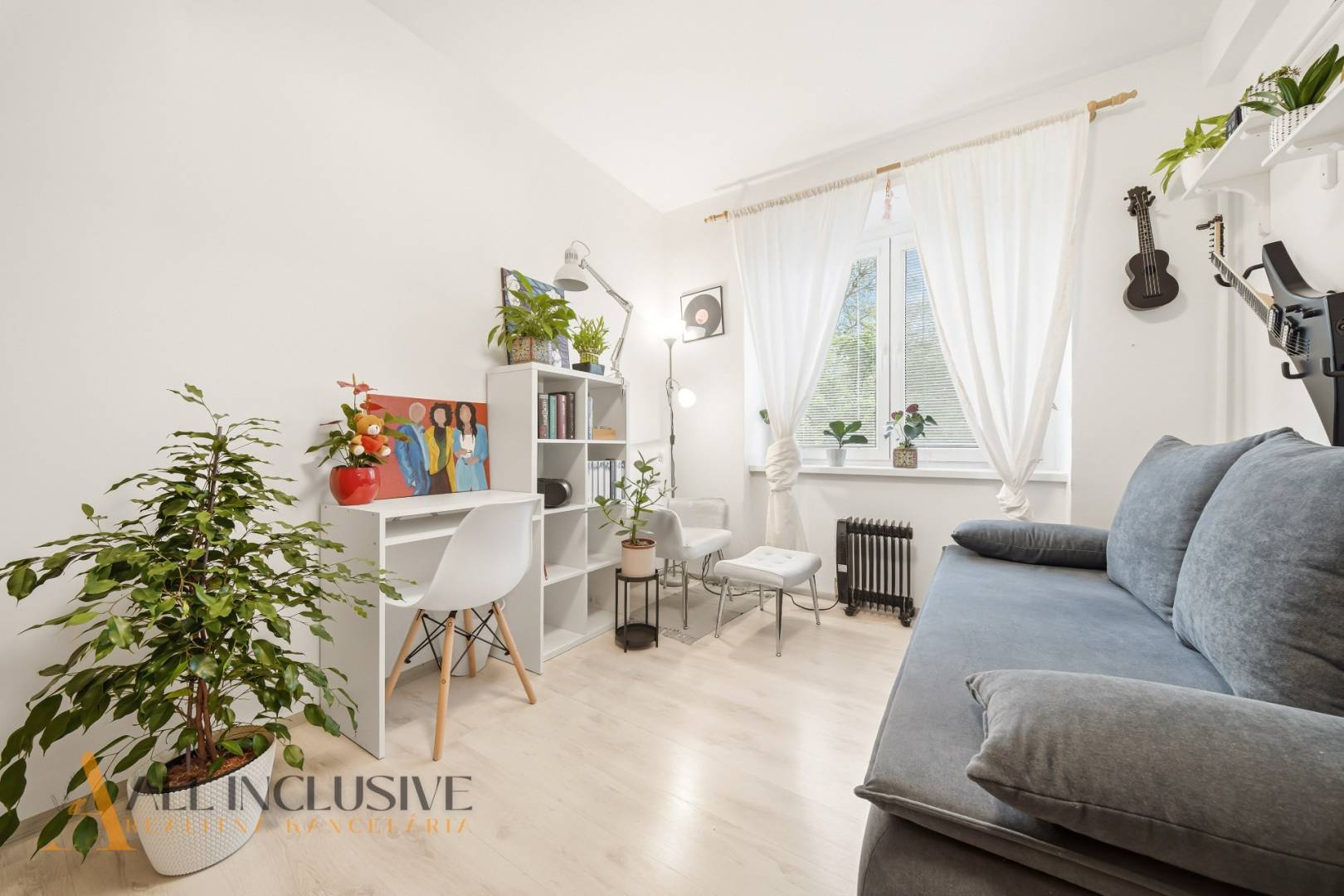 External property image