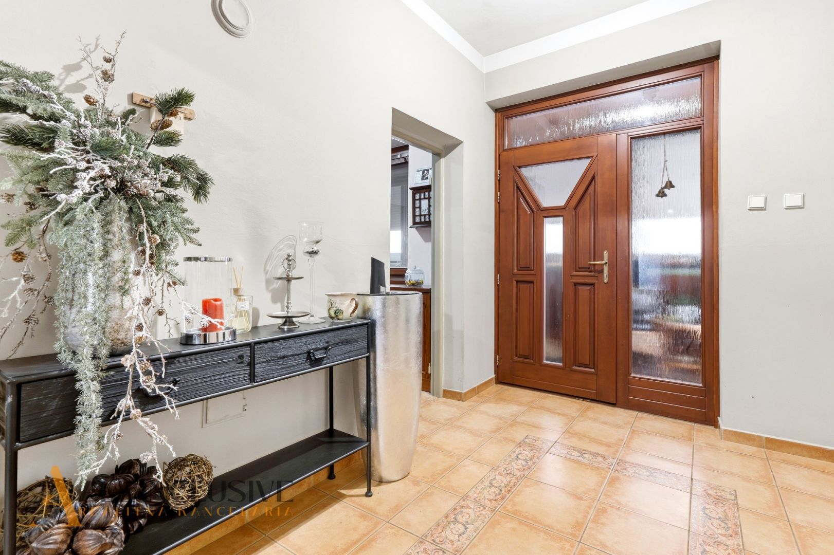 External property image