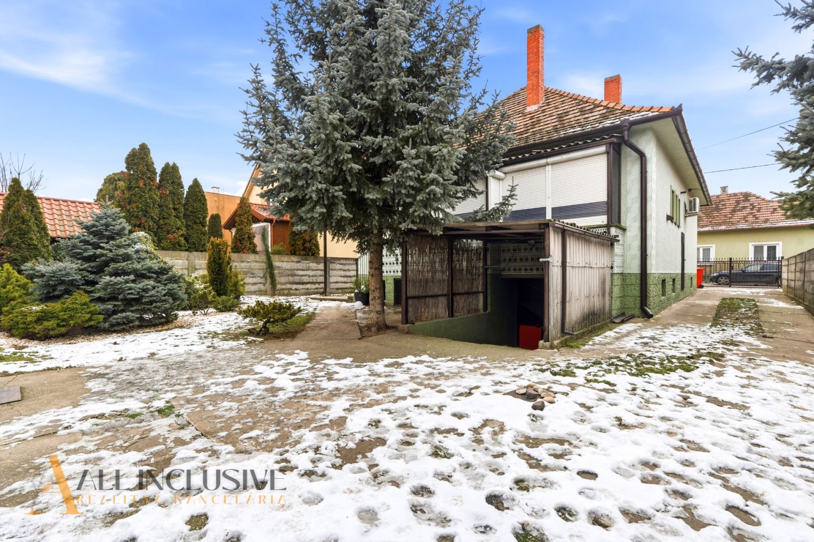 External property image