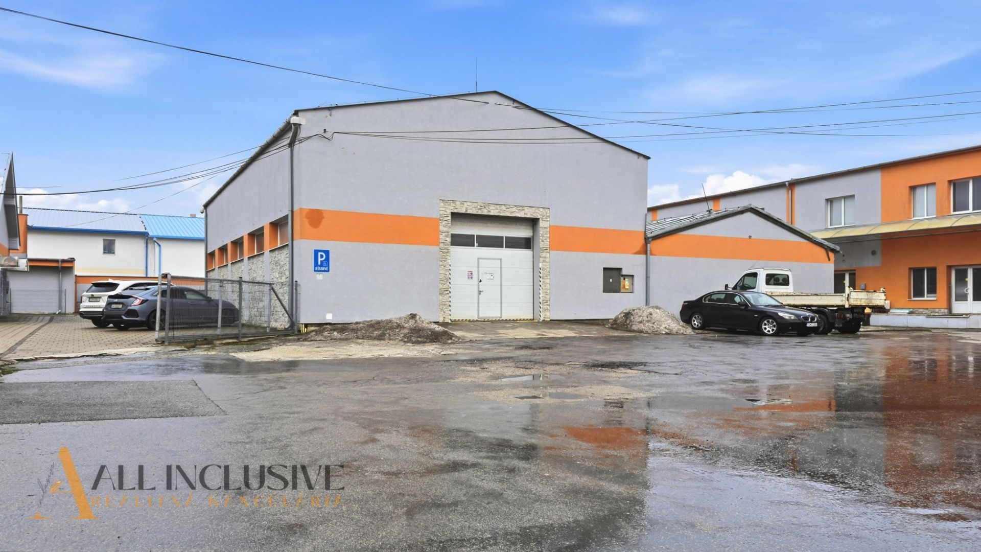 External property image