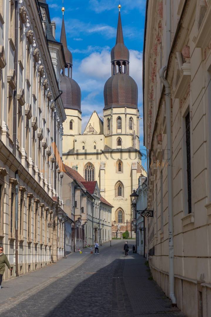 External property image