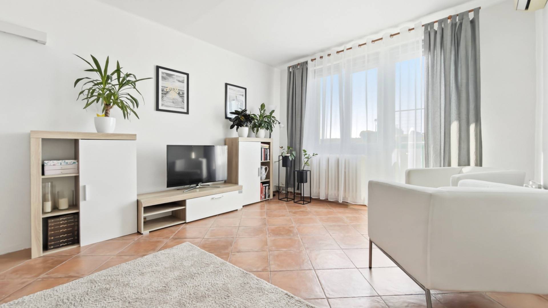 External property image