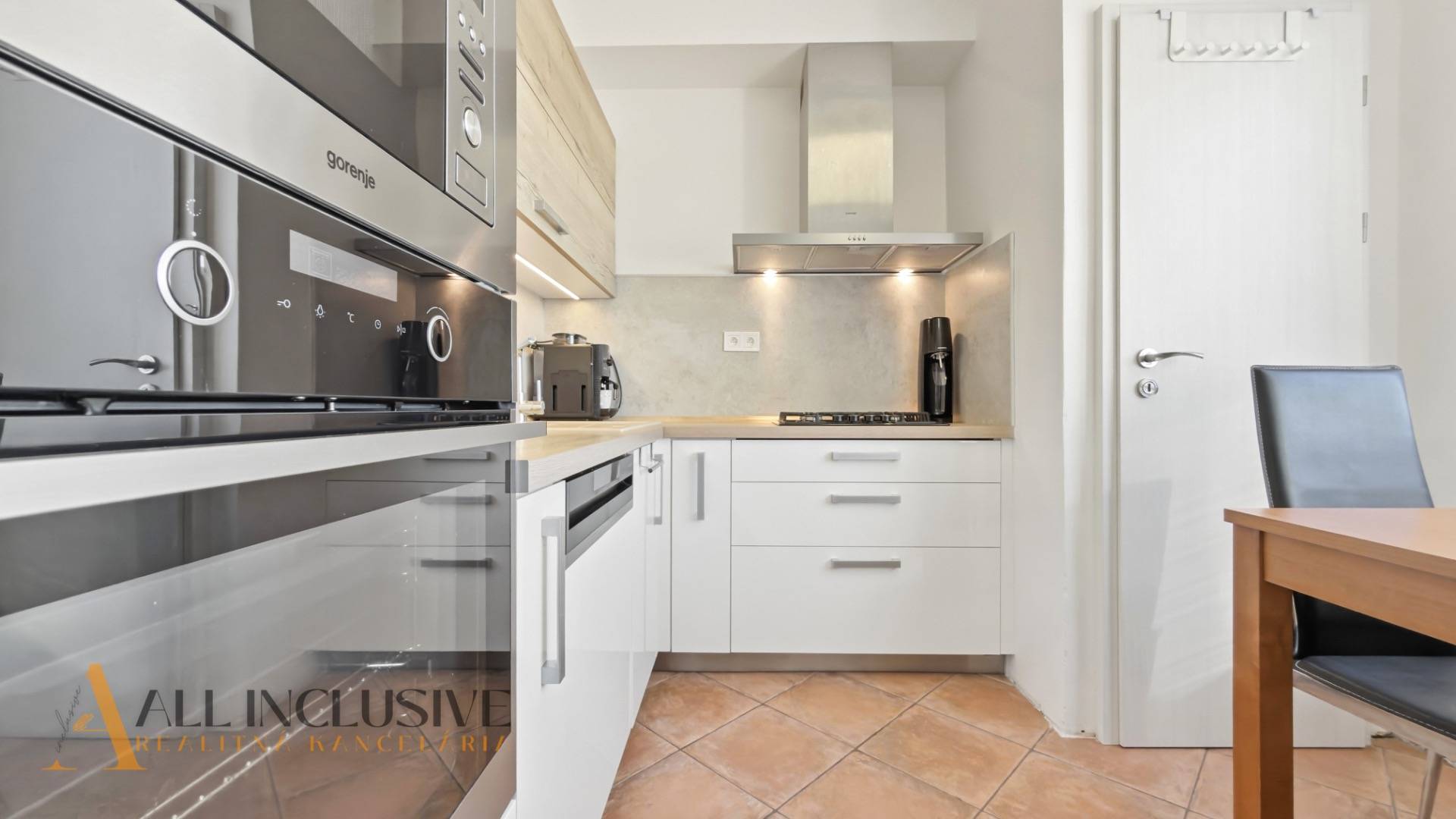 External property image