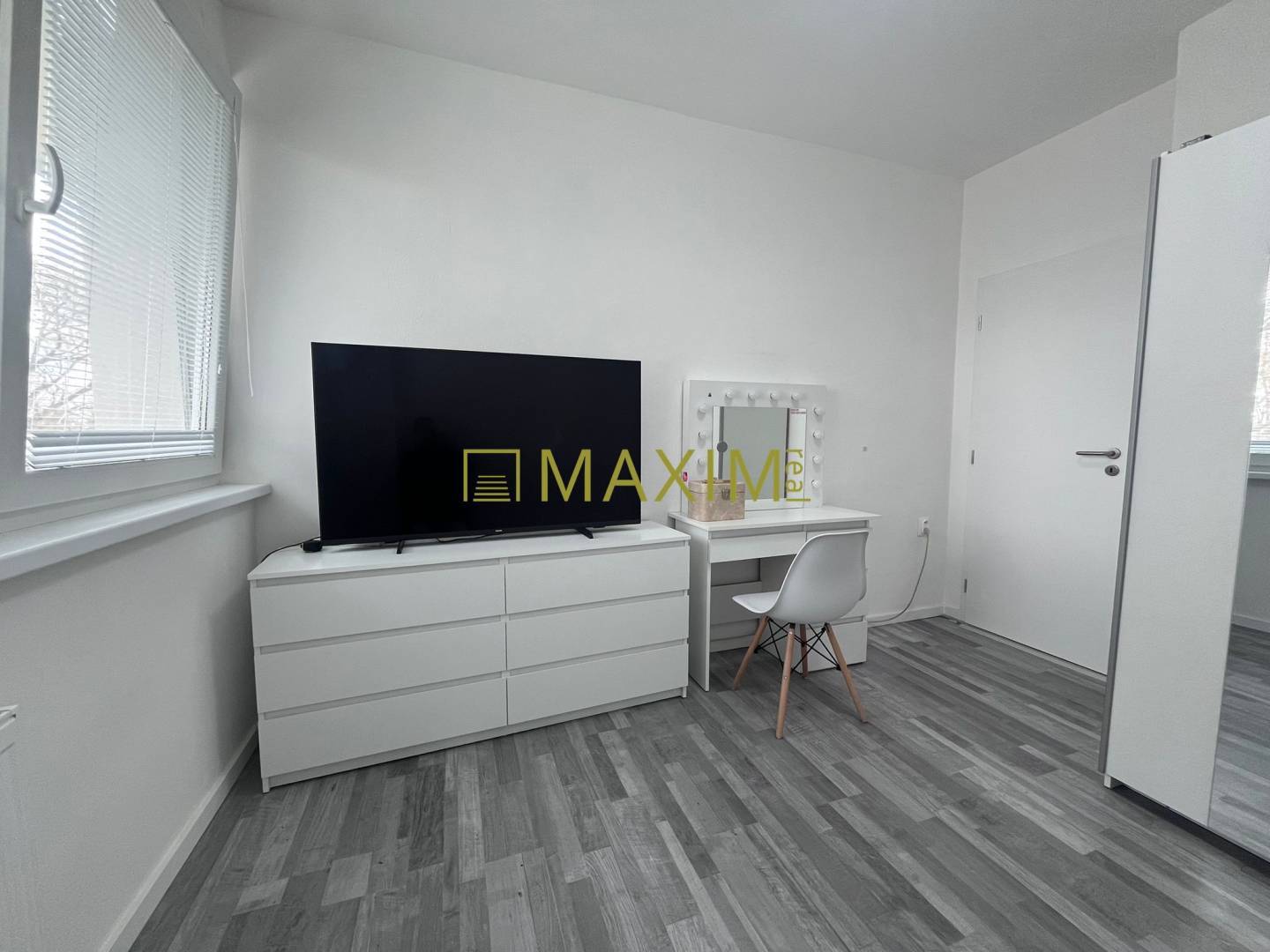 2-izbový byt s priestrannou lodžiou v bytovom dome – Vlčie hrdlo, BA