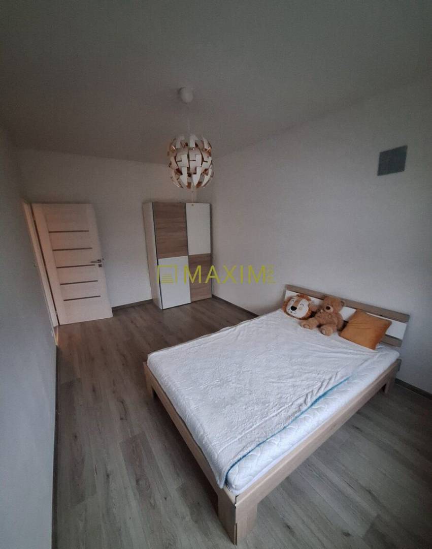 3-izbový rodinný dom nachádzajúci sa v obci Malé Leváre, okres Malacky