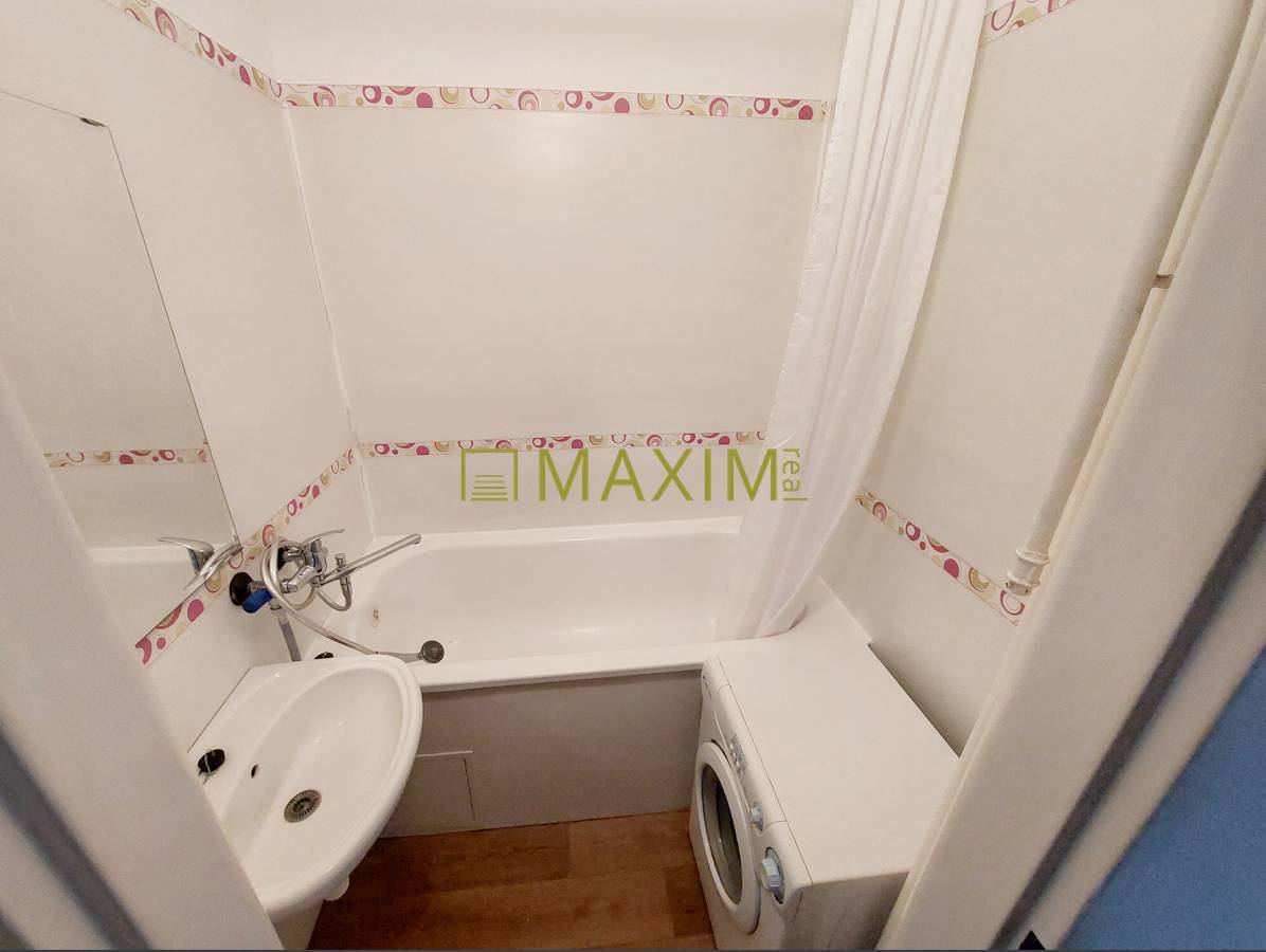 PRENÁJOM – V tehlovom bytovom dome 2 izbový byt na Trebišovskej ulici