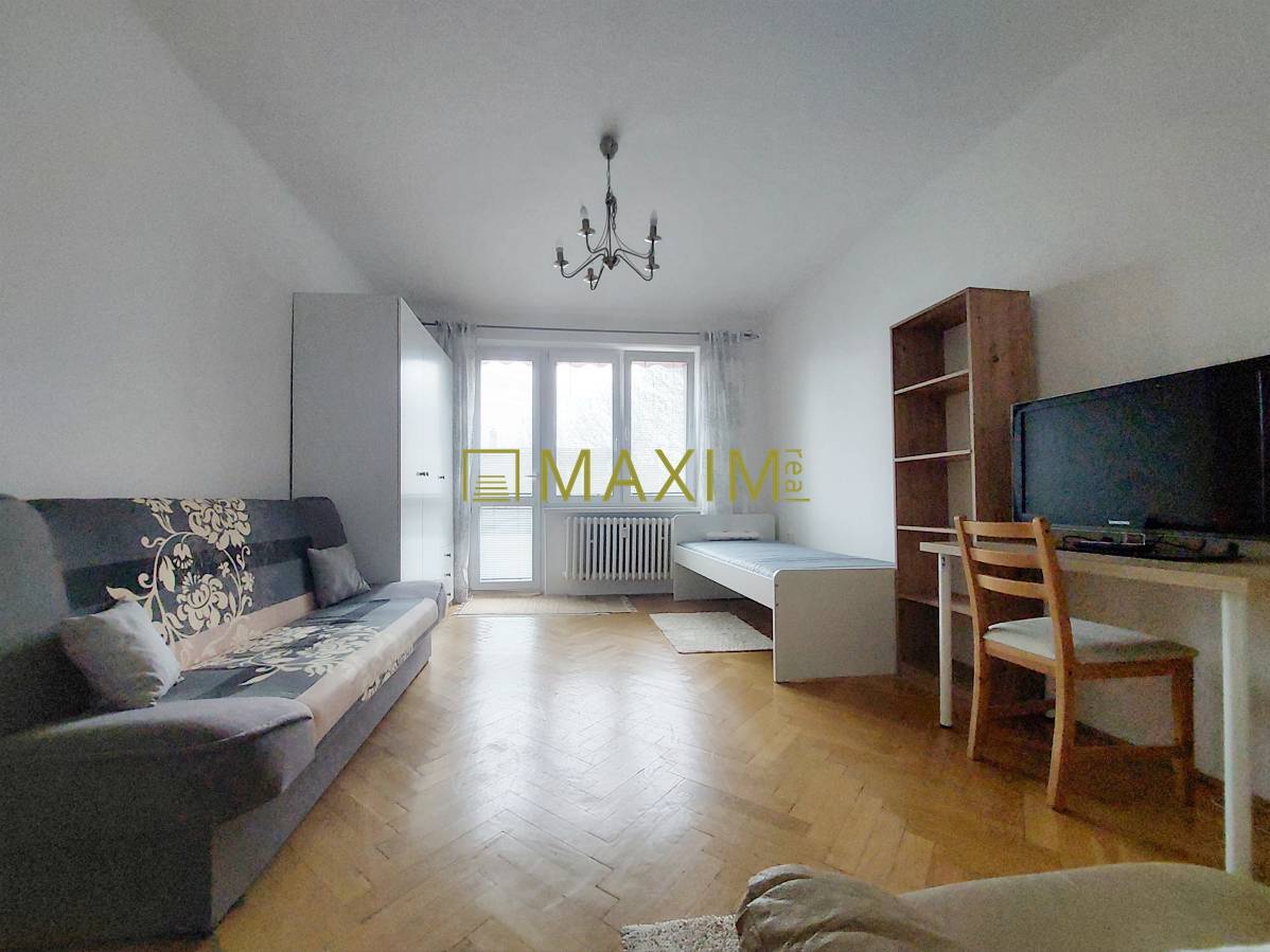 PRENÁJOM – V tehlovom bytovom dome 2 izbový byt na Trebišovskej ulici