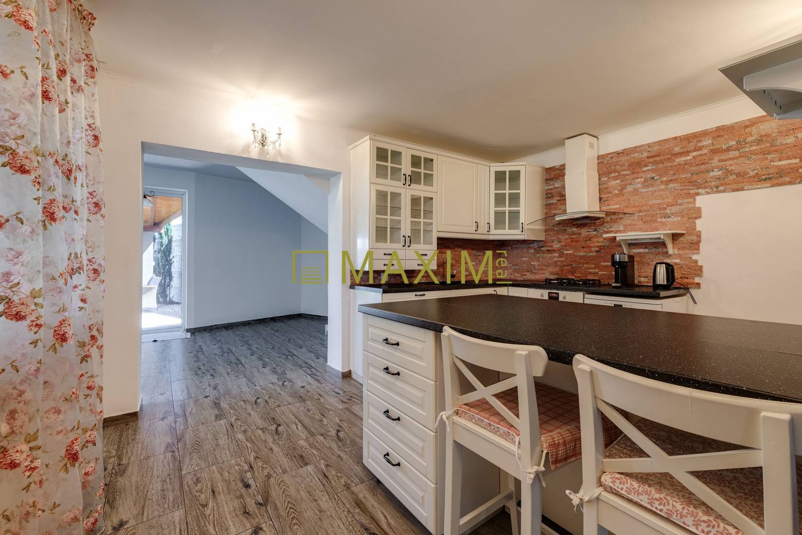 Elegantný priestranný rodinný dom so záhradou v Kostolišti, Malacky