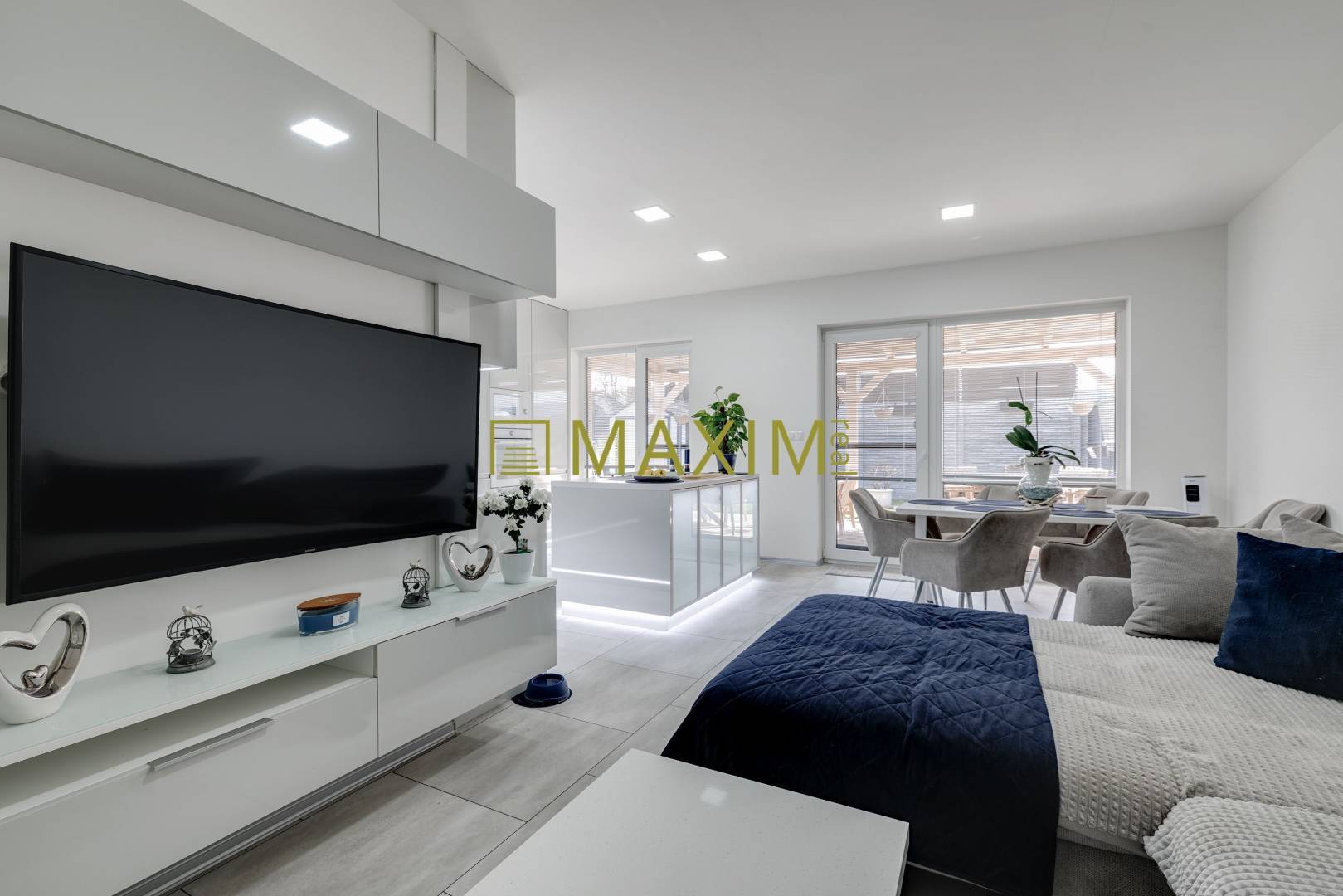 NOVOSTAVBA 2024 – Elegantný 3izb dvojdom s terasou,dizajnovou kuchyňou