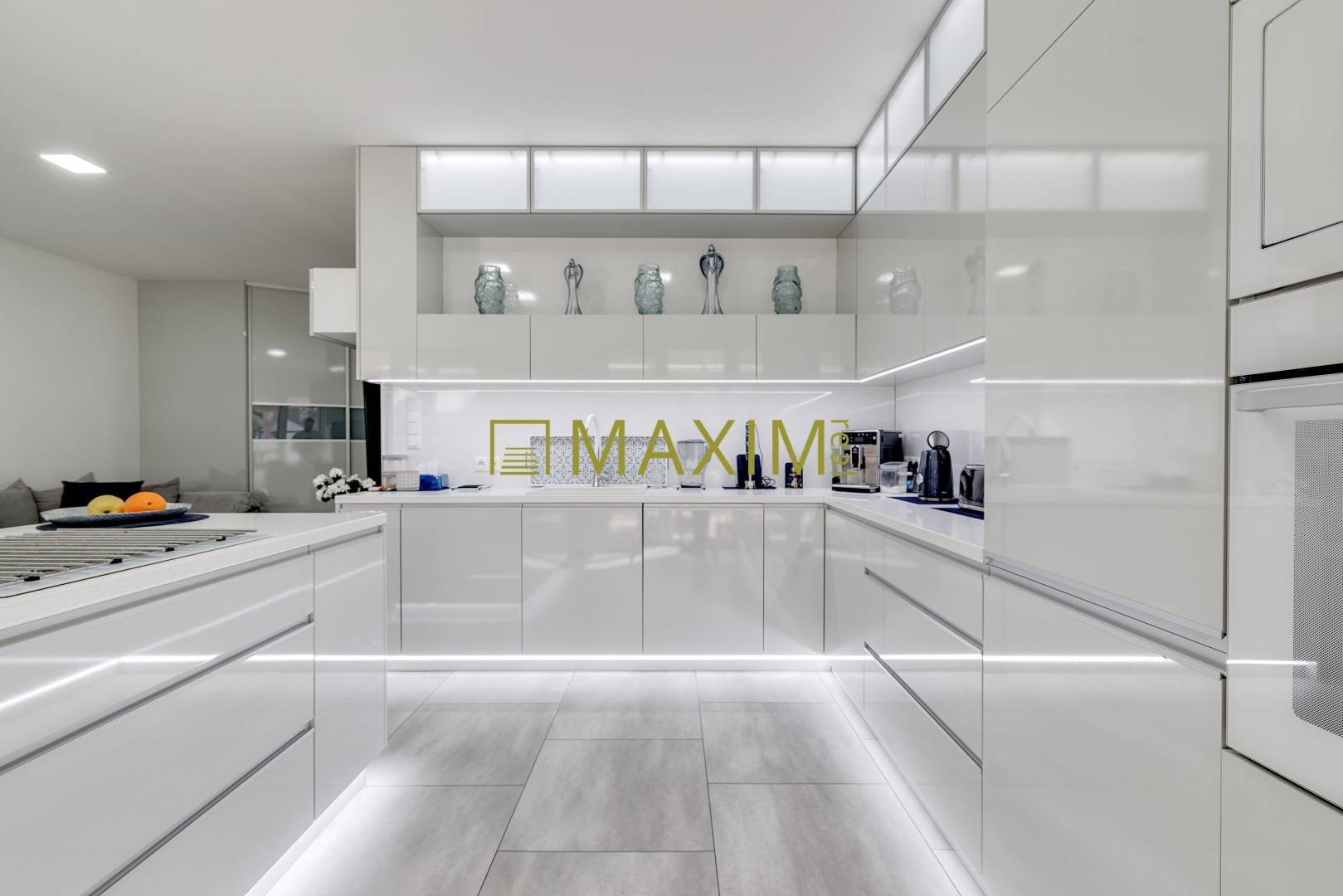 NOVOSTAVBA 2024 – Elegantný 3izb dvojdom s terasou,dizajnovou kuchyňou