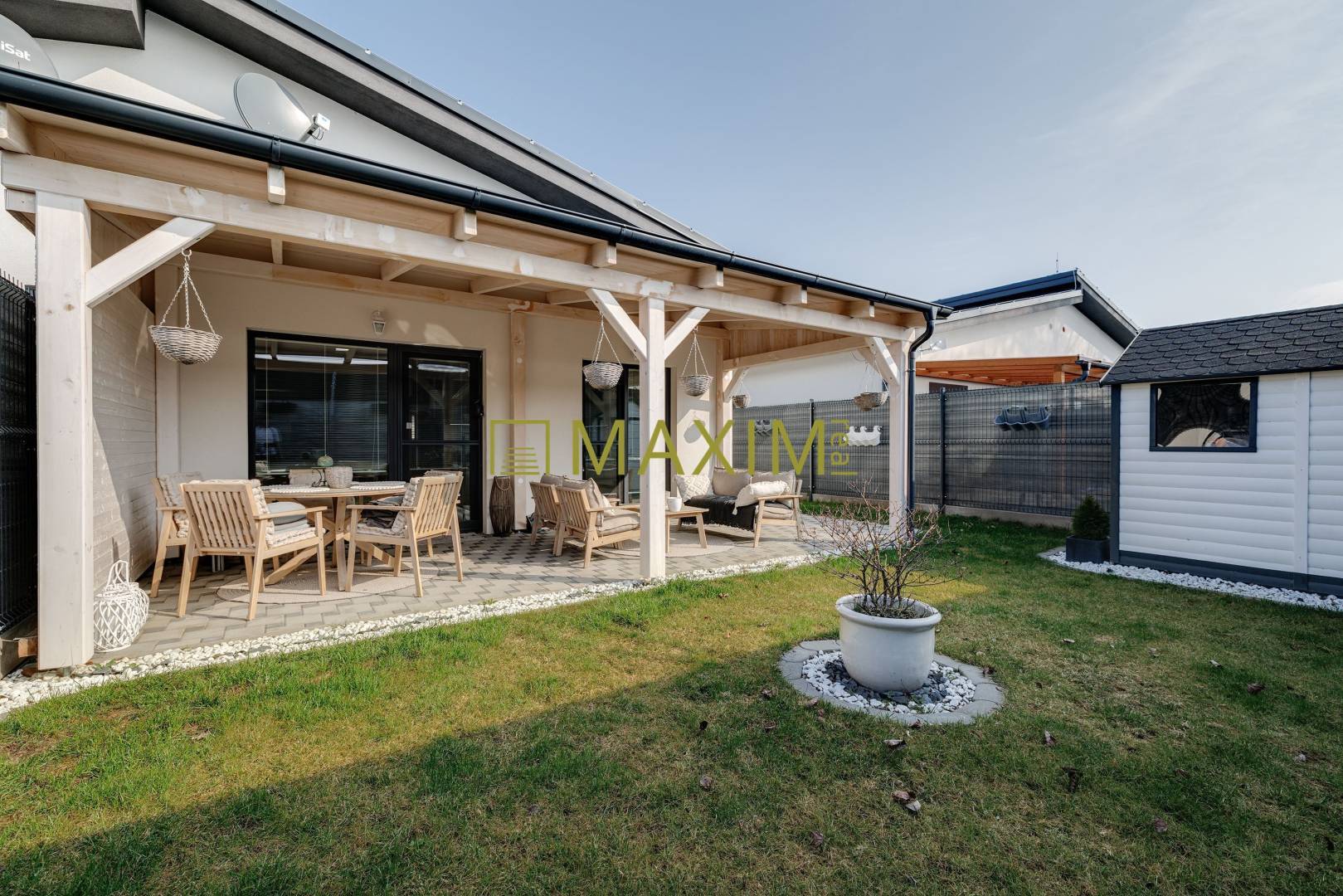 NOVOSTAVBA 2024 – Elegantný 3izb dvojdom s terasou,dizajnovou kuchyňou