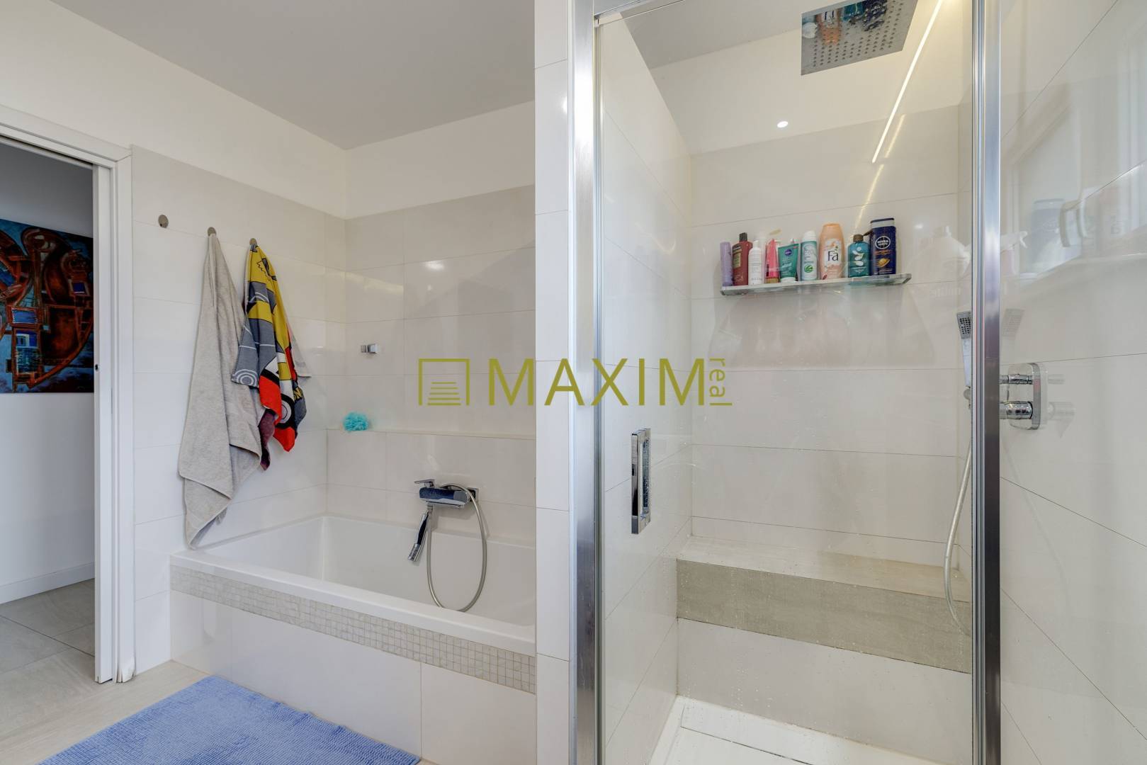 VÝNIMOČNÝ samostatne stojaci 4,5-izbový TOP dom v pokojnej lokalite MA