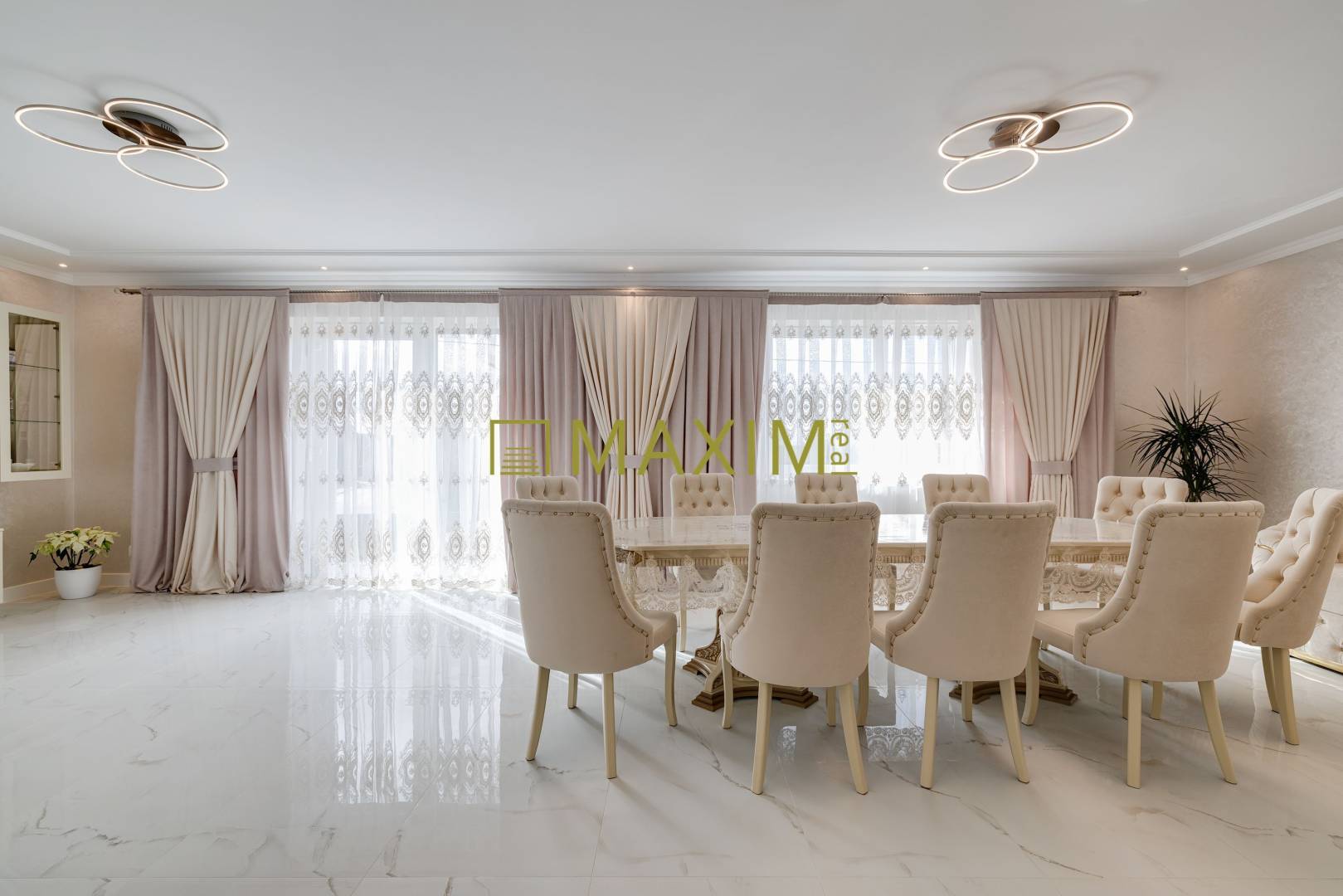 7-izbový kompletne zrekonštruovaný rodinný dom v obci Marianka pri BA