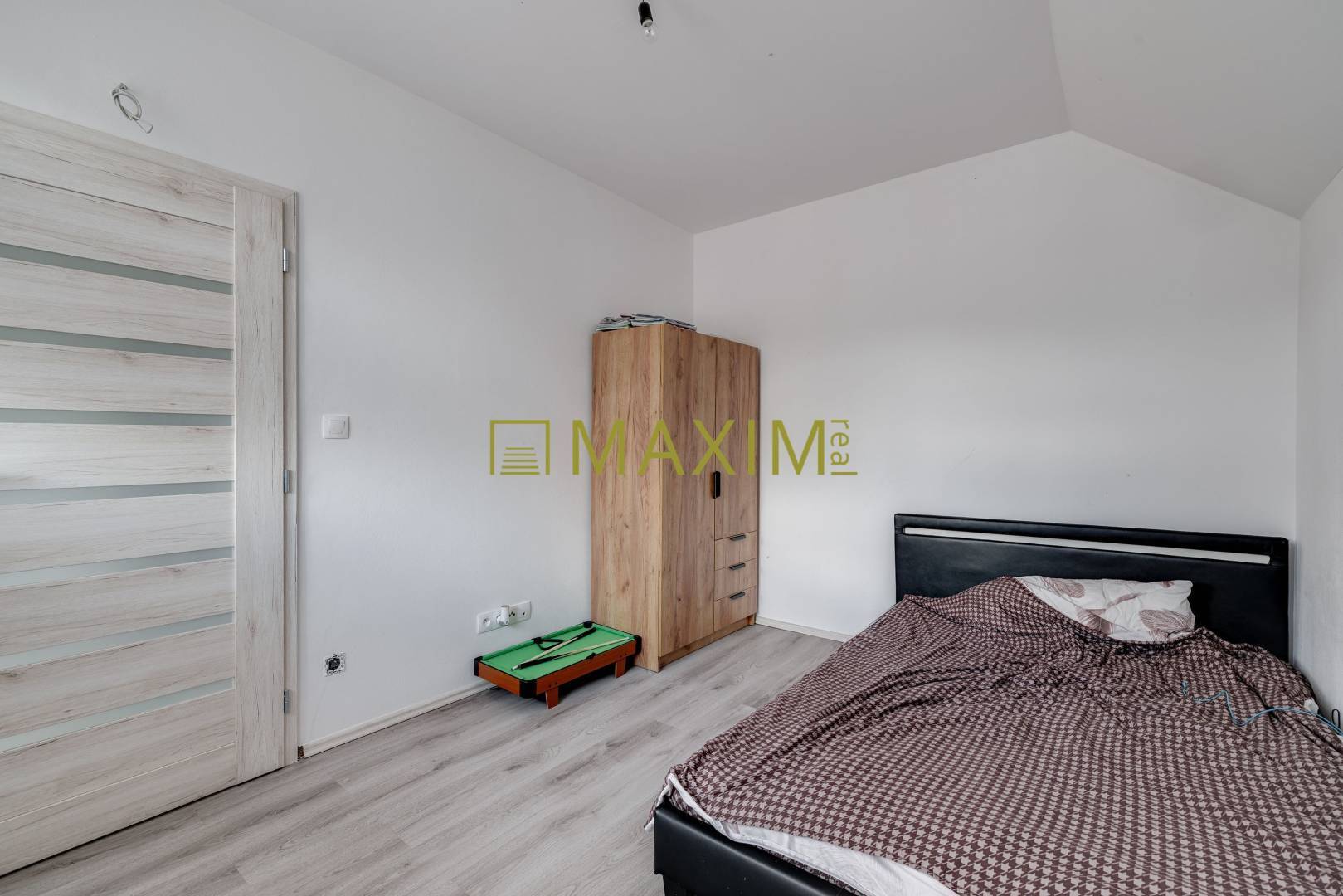 7-izbový kompletne zrekonštruovaný rodinný dom v obci Marianka pri BA