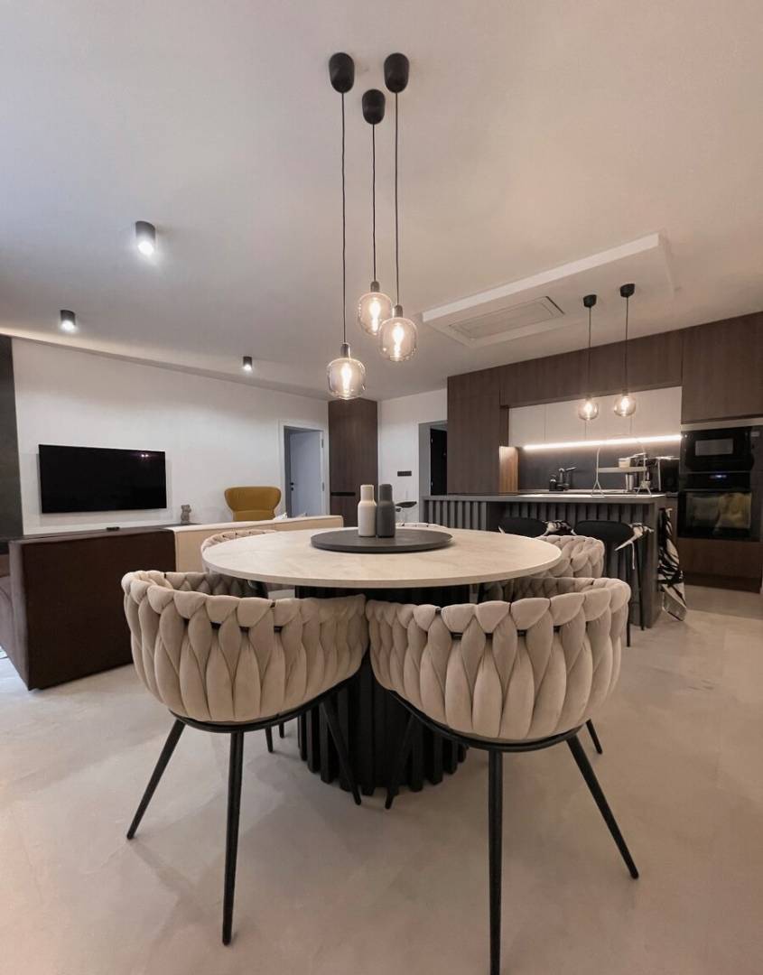 Moderné bývanie pod Zoborom v 3 izbovom byte s terasou a s garážou