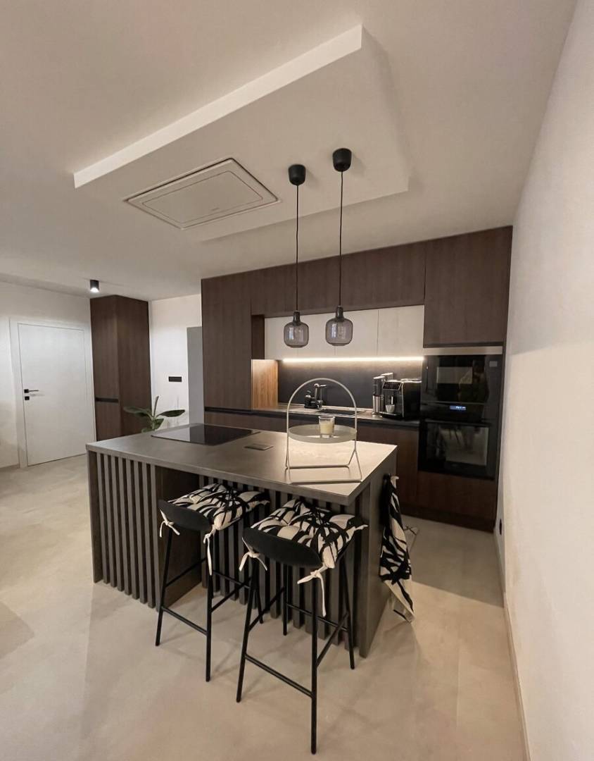 Moderné bývanie pod Zoborom v 3 izbovom byte s terasou a s garážou