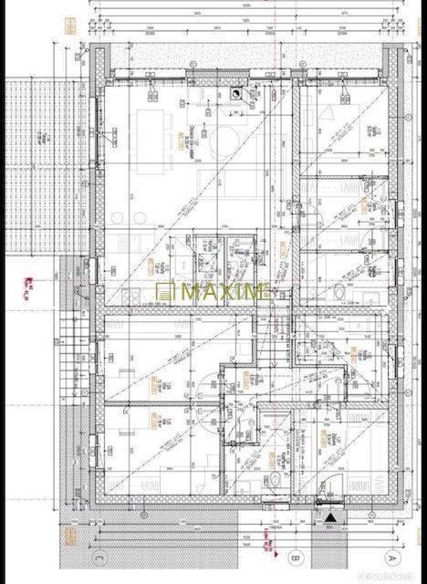 Novostavba v Štitároch pod lesom
