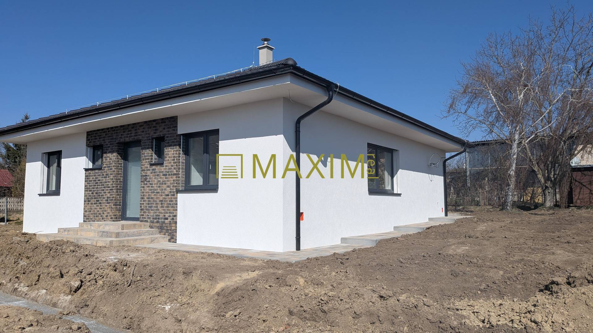 Bungalov v centre obce Cabaj Čápor v štandarde, Wágnerova ulica, Dom č