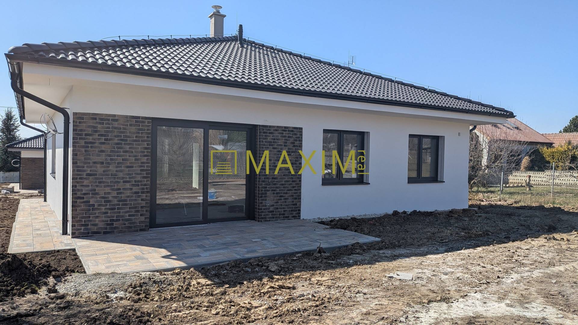 Bungalov v centre obce Cabaj Čápor v štandarde, Wágnerova ulica, Dom č