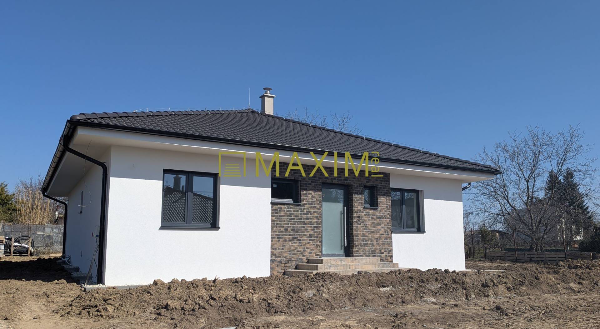 Bungalov v centre obce Cabaj Čápor v štandarde, Wágnerova ulica, Dom č