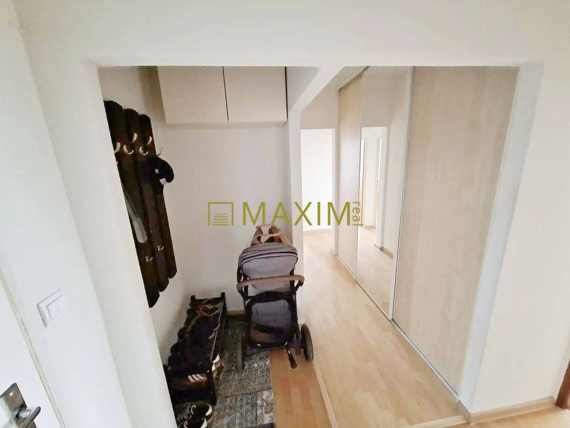 4- izbový byt s 2 loggiami na ulici Čsl. parašutistov na prenájom