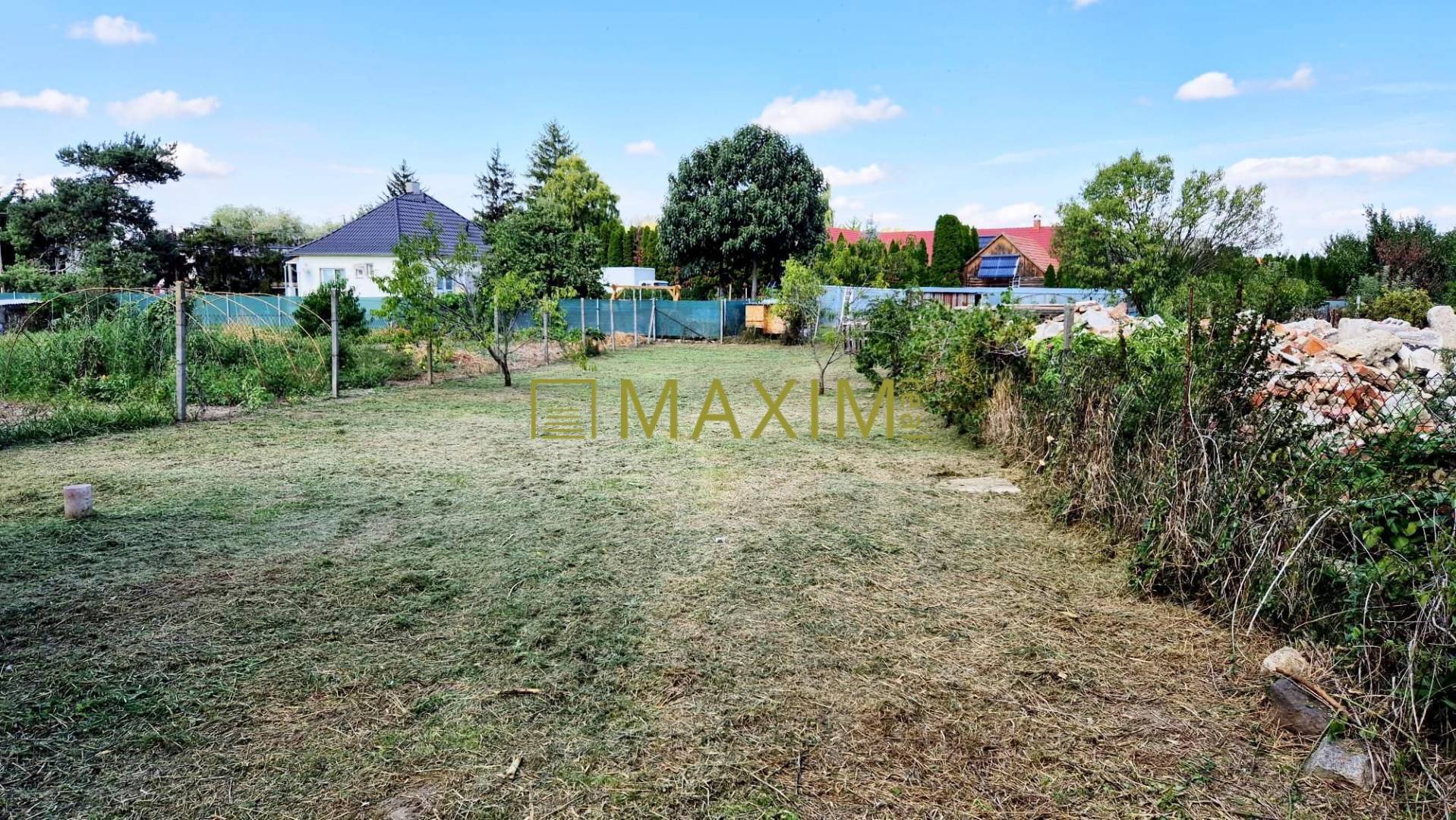 Exkluzívna šanca! Stavebný pozemok vo Vlčanoch, len na skok od Šale.