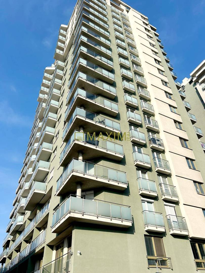 Na skok do centra- 2,5 izb. (75m2) zariadený byt v novostavbe